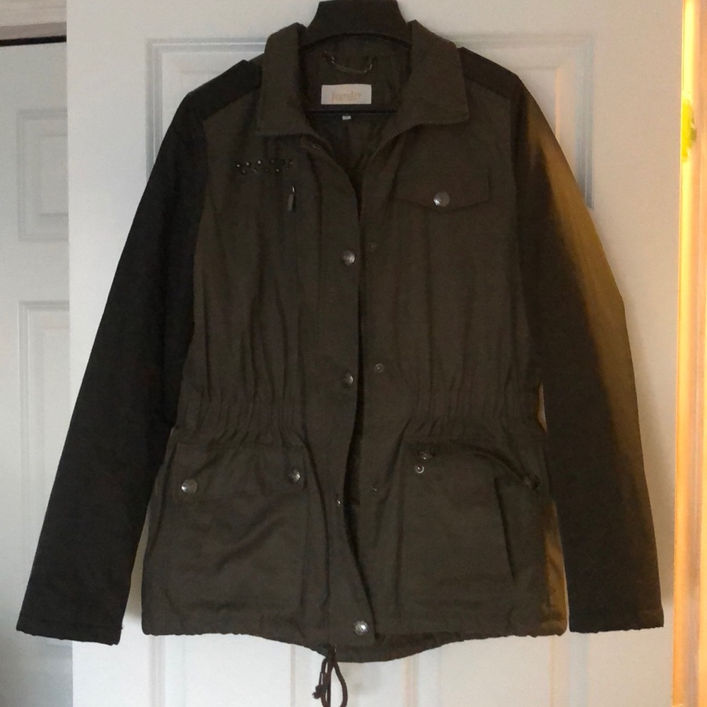 Lightweight coat